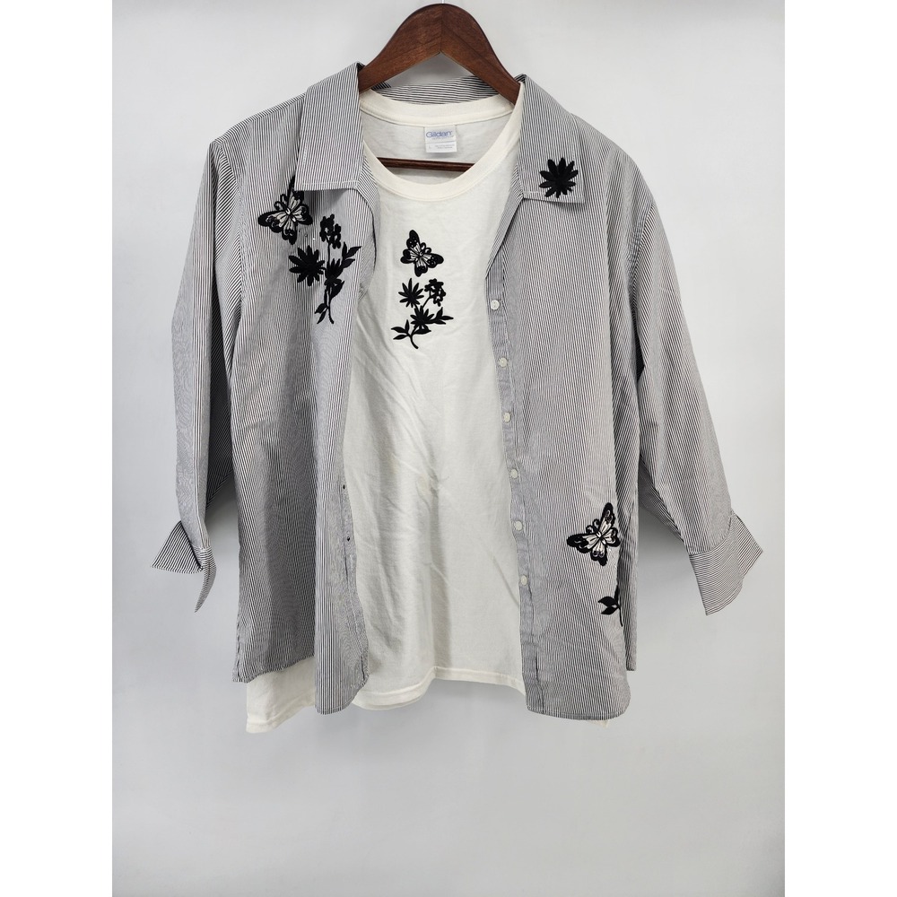 Las Olas Womens XL Striped Butterfly Embroidered Shirt with Gildan T-Shirt Set